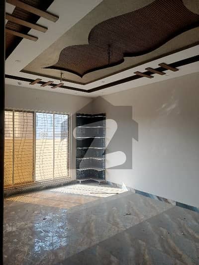 ڈی ایچ اے فیز 8 ڈیفنس (ڈی ایچ اے),لاہور میں 3 کمروں کا 1 کنال زیریں پورشن 2.3 لاکھ میں کرایہ پر دستیاب ہے۔