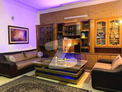 10 MARLA FURNISHED PORTION [WITH BEAUTIFULL FURNITURE] AVAILABLE FOR RENT