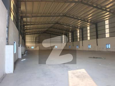 سندر سمال انڈسٹریل اسٹیٹ 2 لاہور میں 4 کنال گودام 4.5 لاکھ میں کرایہ پر دستیاب ہے۔