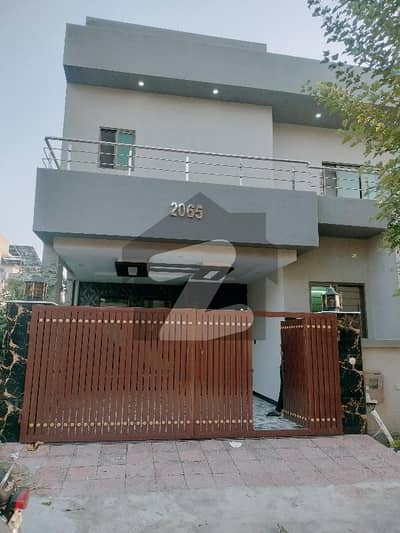 7 Marla Brand New House For Rent