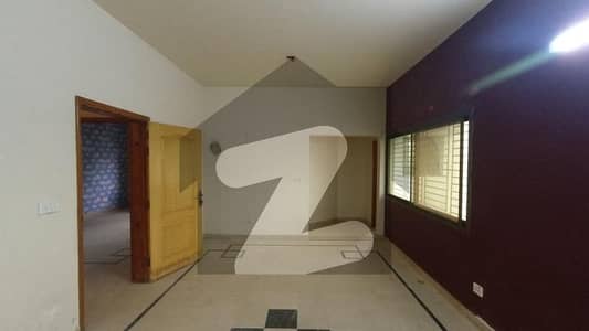 نارتھ ناظم آباد ۔ بلاک ڈی نارتھ ناظم آباد,کراچی میں 10 کمروں کا 1 کنال مکان 8.5 لاکھ میں کرایہ پر دستیاب ہے۔ نارتھ ناظم آباد ۔ بلاک ڈی نارتھ ناظم آباد,کراچی میں 10 کمروں کا 1 کنال مکان 8.5 لاکھ میں کرایہ پر دستیاب ہے۔