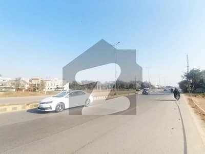 یونین ٹاؤن عبدالستار ایدھی روڈ,لاہور میں 6 مرلہ کمرشل پلاٹ 5.95 کروڑ میں برائے فروخت۔