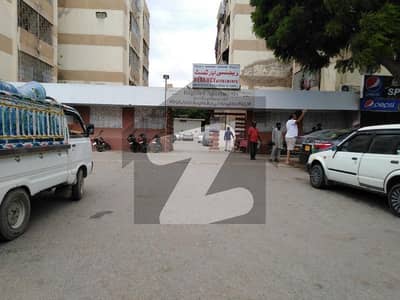 Gulshan-e-Iqbal - Block 4 Flat Sized 1170 Square Feet For sale