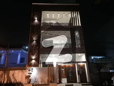 A Spacious 220 Square Yards House In Gulshan-e-Iqbal - Block 4