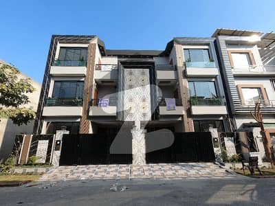 پارک ویو سٹی - ٹیولپ بلاک پارک ویو سٹی,لاہور میں 4 کمروں کا 5 مرلہ مکان 2.4 کروڑ میں برائے فروخت۔