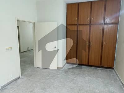 4 Marla 2nd Floor for Rent in DHA Phase 1 Block H