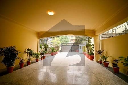 F-11 Excellent Modern 1000 SQY Spacious And Beautiful House Proper And Modern Fittings Along With Marble Flooring Proper 7 Bedrooms, 7 Attached Bathrooms 2 Kitchens, Drawing Dinning, TV Lounge