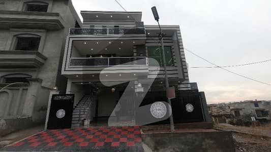 ائیرپورٹ ہاؤسنگ سوسائٹی - سیکٹر 4 ائیرپورٹ ہاؤسنگ سوسائٹی,راولپنڈی میں 4 کمروں کا 6 مرلہ مکان 2.35 کروڑ میں برائے فروخت۔