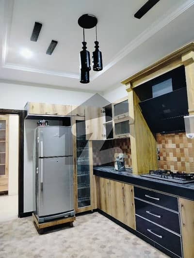 بنی گالہ اسلام آباد میں 3 کمروں کا 10 مرلہ زیریں پورشن 1.1 لاکھ میں کرایہ پر دستیاب ہے۔