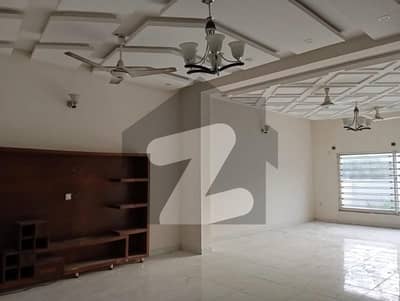 ONE KHANL UPPER PORTION AVAILABLE FOR RENT ALL FACILITIES AVAILABLE