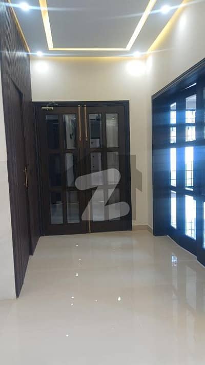 1 Kanal House Available For Rent