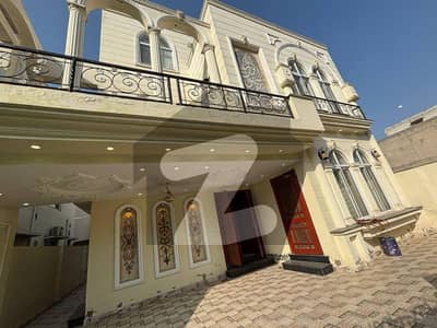 10 MARLA LUXURY HOUSE FOR SALE IN HUSSAIN BLOCK BAHRIA TOWN LAHORE