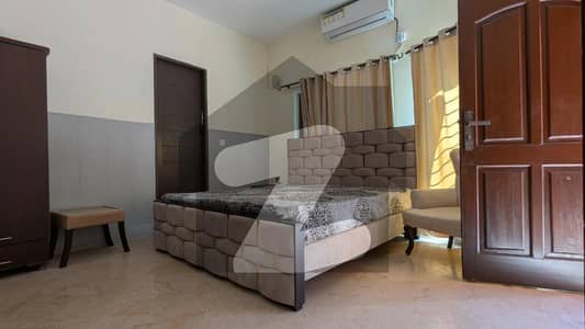 FOR RENT Semi Furnished 11 Bedrooms Triple Storey For Company Family F_6/2 FOR RENT Semi Furnished 11 Bedrooms Triple Storey For Company Family F_6/2