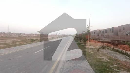 01 Kanal Overseas Prime Location Possession & Ready To Construction Plot For Sale