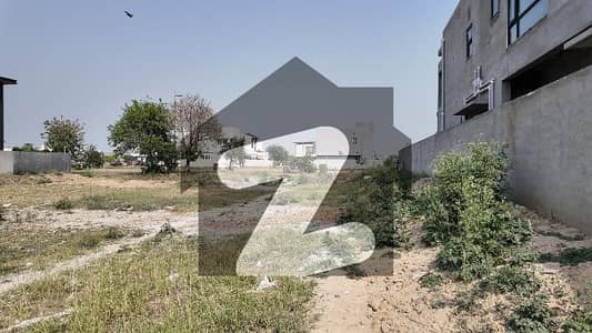 5 Marla Prime Location Corner And Facing Park Possession & Ready To Construction Plot For Sale