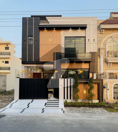 5 Marla Brand New Modern Elevation House for Sale in Central Park Housing Scheme, Lahore