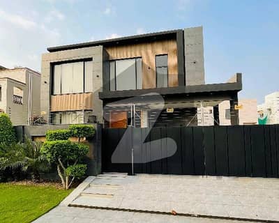 ڈی ایچ اے فیز 6 - بلاک کے فیز 6,ڈیفنس (ڈی ایچ اے),لاہور میں 5 کمروں کا 1 کنال مکان 13.5 کروڑ میں برائے فروخت۔ ڈی ایچ اے فیز 6 - بلاک کے فیز 6,ڈیفنس (ڈی ایچ اے),لاہور میں 5 کمروں کا 1 کنال مکان 13.5 کروڑ میں برائے فروخت۔