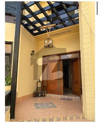 1000 YARDS RENOVATED HOUSE