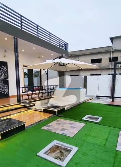 Luxurious Farm House Fully Furnished Available