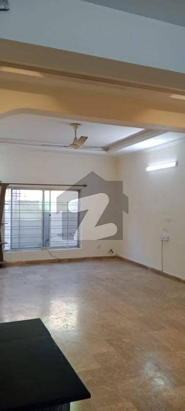 Upper Portion For Rent