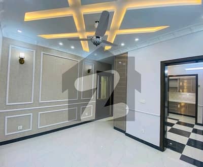 10 Marla House For sale In Bahria Town