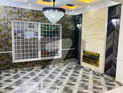 10 Marla House available for sale in Bahria Town - Sector C, Lahore