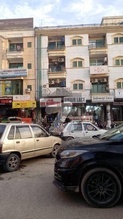 Office for sale in invester rate in G-11 markaz