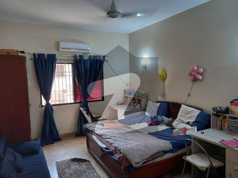 4 bed flat nice condition 4 bed flat nice condition