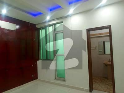 4 Marla 1st Floor Best for VISA Consulting & Academies FOR RENT Phase 1 DHA