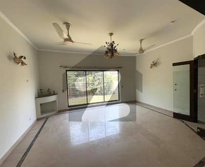 01 Kanal Modern Design House For Rent In DHA Phase 4 Lahore.