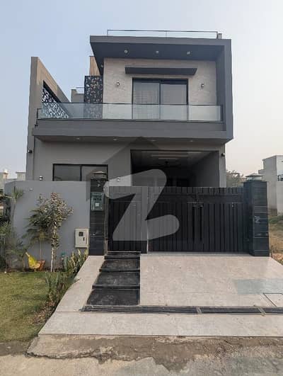 Lake City 5 Marla House Available For Rent