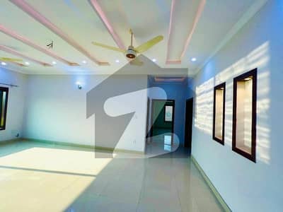 ایف ۔ 17 اسلام آباد میں 6 کمروں کا 1 کنال مکان 5.0 کروڑ میں برائے فروخت۔