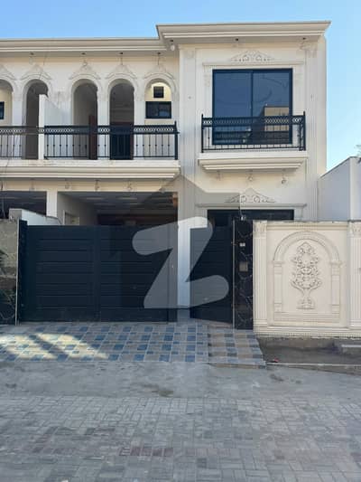 نیو شالیمار کالونی ملتان میں 3 کمروں کا 5 مرلہ مکان 1.55 کروڑ میں برائے فروخت۔