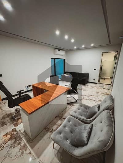 گلبرگ لاہور میں 10 مرلہ دفتر 2.5 لاکھ میں کرایہ پر دستیاب ہے۔