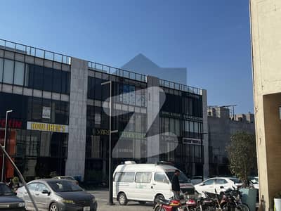 Lake city business bay 1st floot available with lift ready to move Lake city business bay 1st floot available with lift ready to move