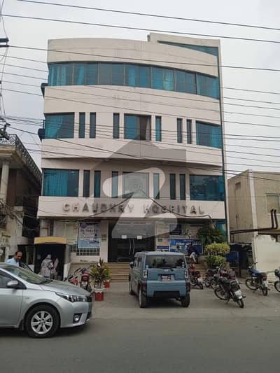 سیٹیلائیٹ ٹاؤن گوجرانوالہ میں 1 کنال عمارت 52.0 کروڑ میں برائے فروخت۔