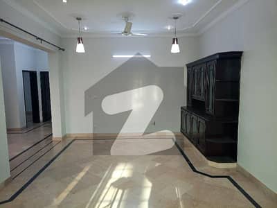 ای ۔ 11 اسلام آباد میں 2 کمروں کا 11 مرلہ زیریں پورشن 85.0 ہزار میں کرایہ پر دستیاب ہے۔