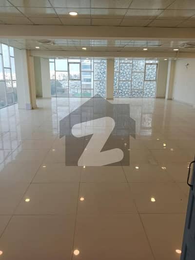 ڈی ایچ اے ڈیفینس فیز 2 ڈی ایچ اے ڈیفینس,اسلام آباد میں 8 مرلہ دفتر 65.0 ہزار میں کرایہ پر دستیاب ہے۔