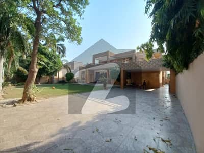 ڈی ایچ اے فیز 1 ڈیفنس (ڈی ایچ اے),لاہور میں 5 کمروں کا 2 کنال مکان 3.7 لاکھ میں کرایہ پر دستیاب ہے۔