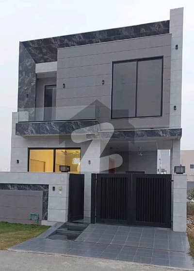 House Of 5 Marla For sale In DHA Phase 8