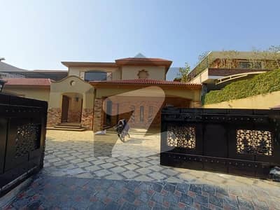 2 KANAL BRAND NEW ULTRA MODREN HOUSE FOR RENT IN DHA PHASE 2