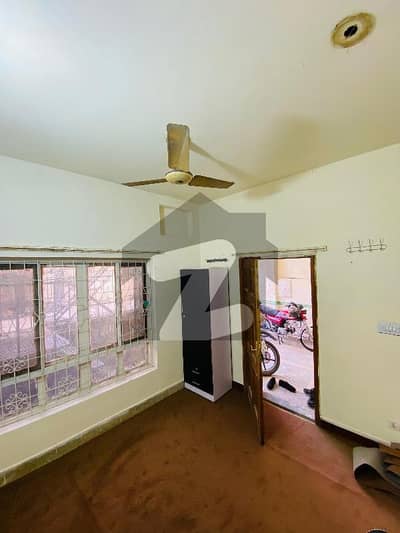 ایف ۔ 10/3 ایف ۔ 10,اسلام آباد میں 1 کمرے کا 0 مرلہ کمرہ 35.0 ہزار میں کرایہ پر دستیاب ہے۔