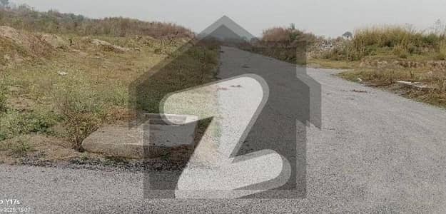 آئی ۔ 12 اسلام آباد میں 8 مرلہ رہائشی پلاٹ 1.58 کروڑ میں برائے فروخت۔