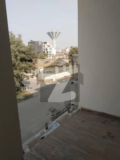 رائل آرچرڈ - بلاک ایف رائل آرچرڈ,ملتان پبلک سکول روڈ,ملتان میں 3 کمروں کا 5 مرلہ مکان 1.45 کروڑ میں برائے فروخت۔