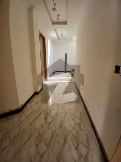 ایچ ۔ 13 اسلام آباد میں 2 کمروں کا 5 مرلہ فلیٹ 50.0 ہزار میں کرایہ پر دستیاب ہے۔