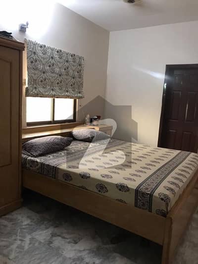3 BED DD WITH ROOF FLAT FOR SALE IN GULSHAN E IQBAL BLOCK 13D