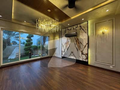 1 Kanal Slightly Use Full House For Rent In DHA Phase 8