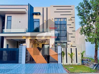 سٹی ہاؤسنگ سوسائٹی گوجرانوالہ میں 4 کمروں کا 5 مرلہ مکان 2.15 کروڑ میں برائے فروخت۔