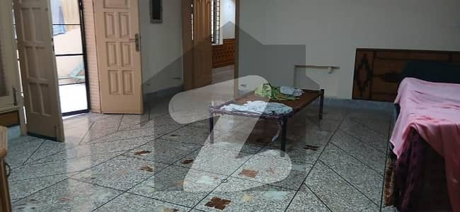 G9 ground portion available for rent