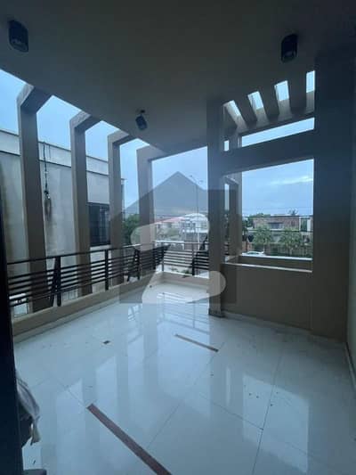 ڈی ایچ اے ڈیفینس کراچی میں 5 کمروں کا 1 کنال مکان 15.0 کروڑ میں برائے فروخت۔